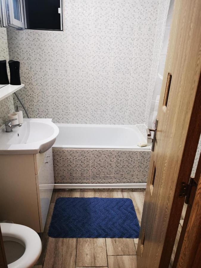 Violet Residence Târgu-Mureş Εξωτερικό φωτογραφία